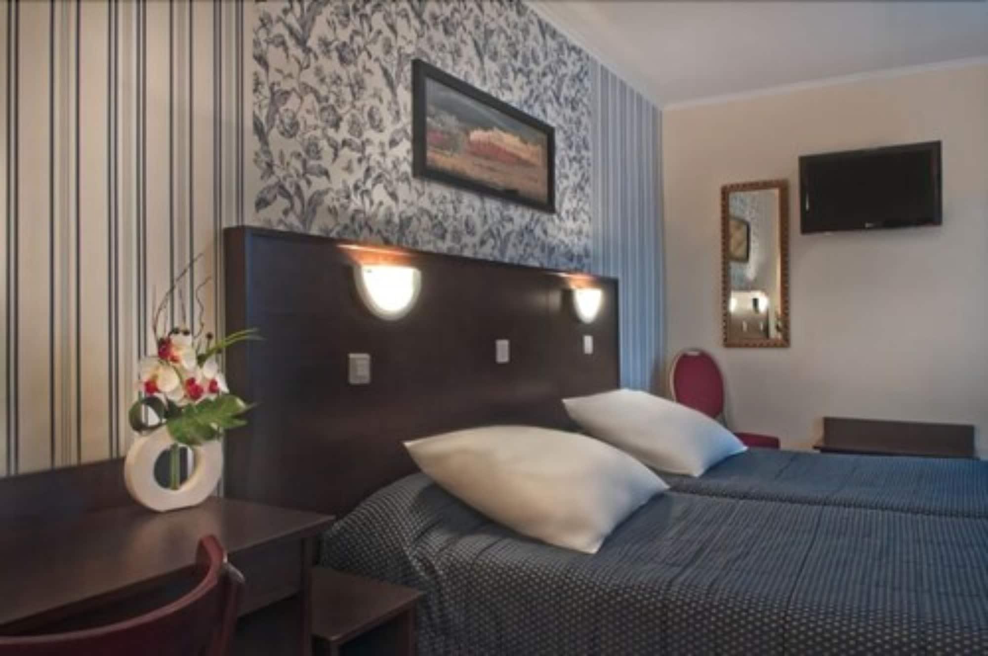 Hotel La Vieille France à Paris Extérieur photo